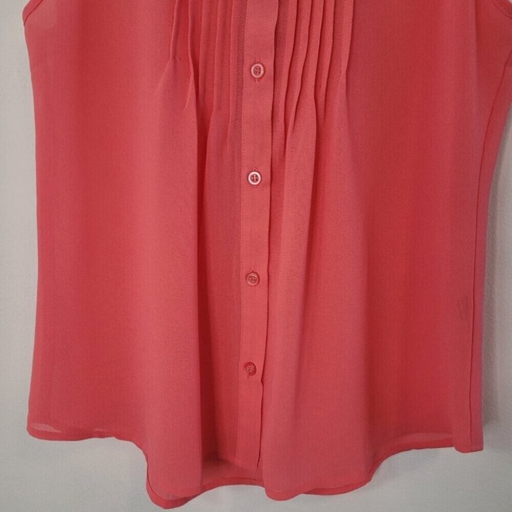 💘MINE Coral Lace Shoulder Lightweight Sleeveless Blouse Size Medium - Picture 4 of 9